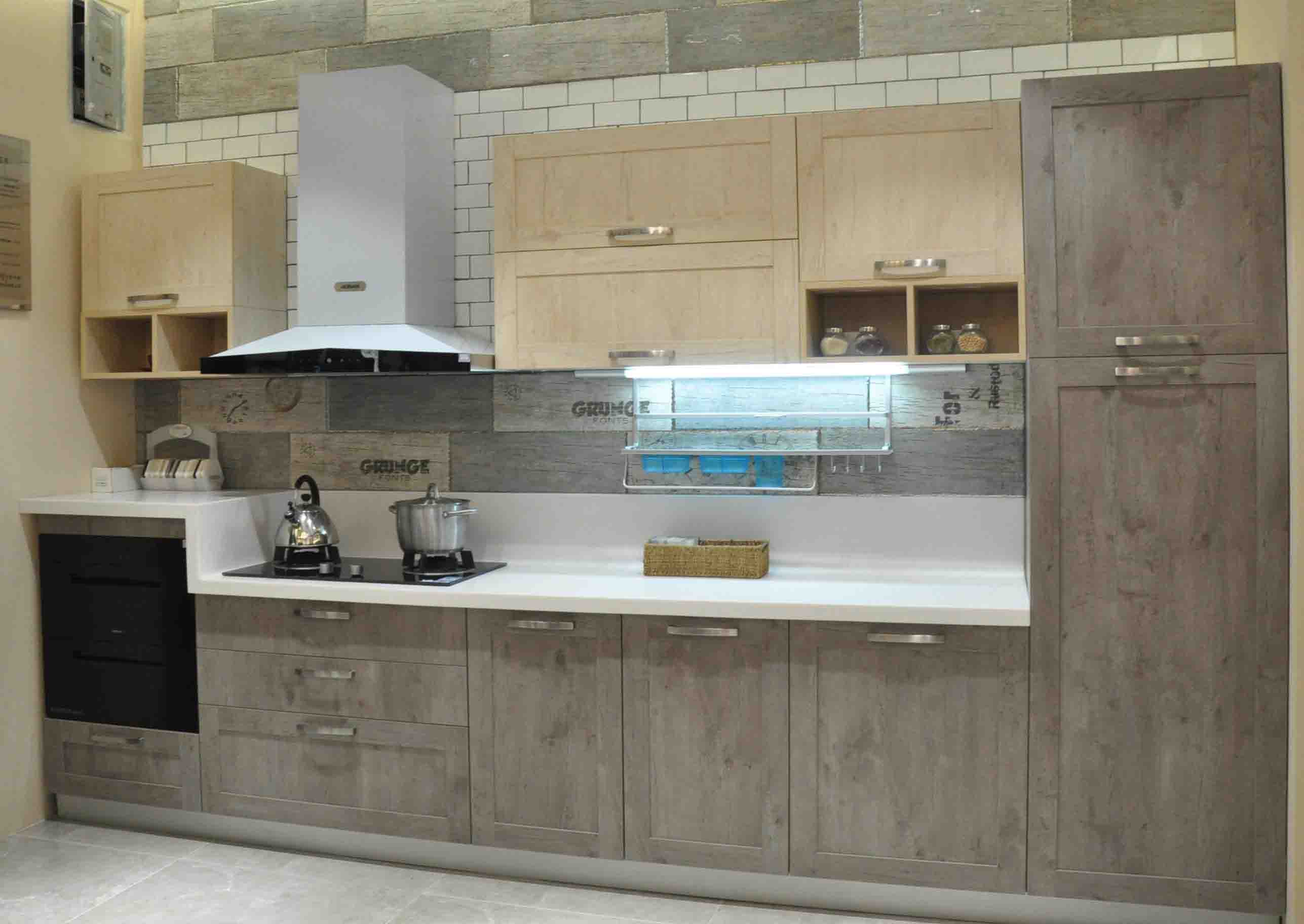 郑州橱柜定制与木工现场做的橱柜有哪些区别？